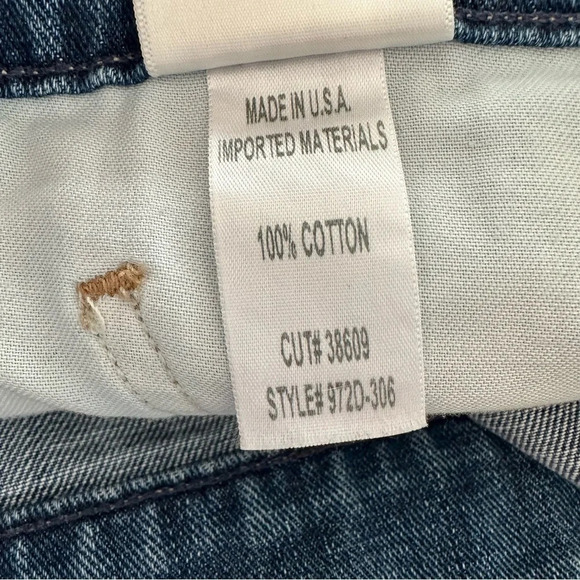 Citizens of Humanity size 26 Button Fly Cuffed Jean Shorts Distressed Denim - Picture 5 of 12